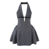 Robe courte boutonnée à col cranté